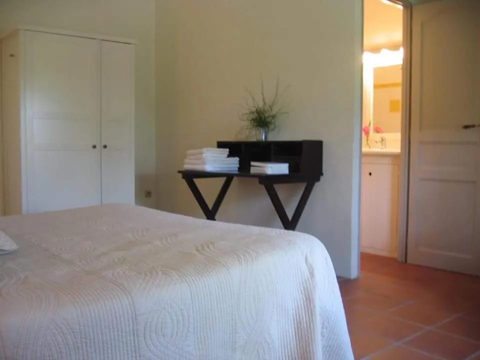 La Bergerie De Castellan Bed & Breakfast Verquieres 0*,